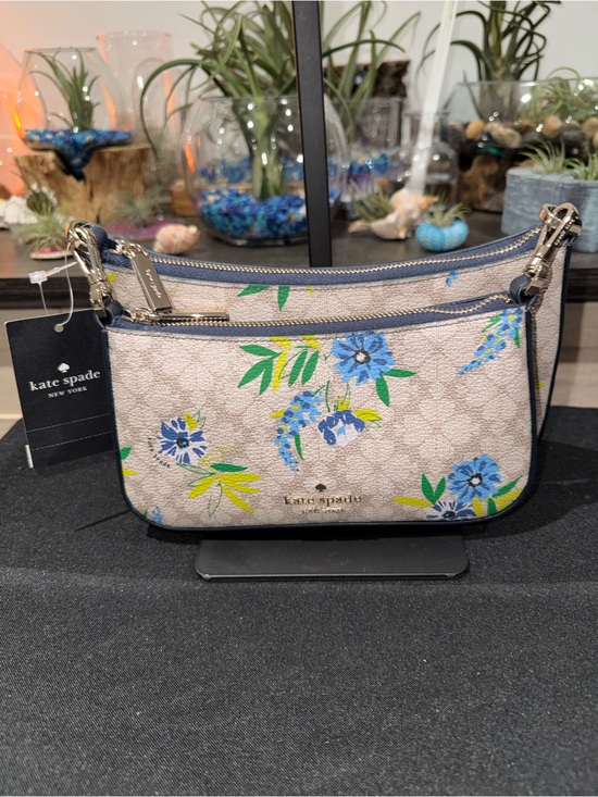 kate spade Handbags - 🌸💙 Okay Kate Spade… I see you! 💙🌸